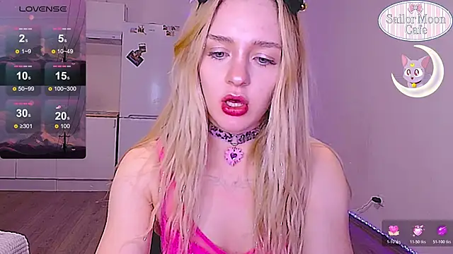 sailormoon666  online show from March 7, 10:48 pm