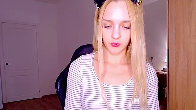 sailormoon666  online show from January 16, 3:54 am