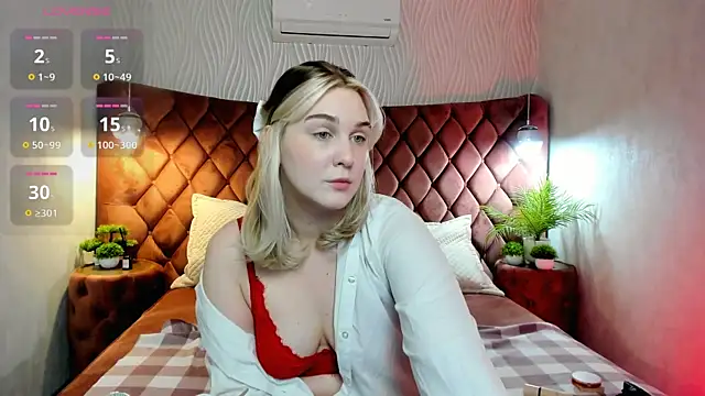 SusanBev online show from February 13, 2:06 pm