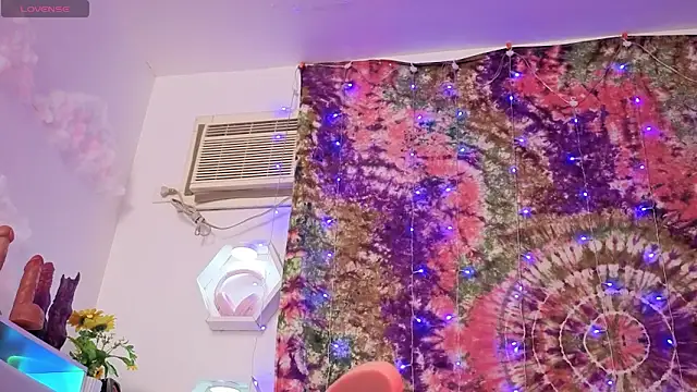 25sweetlilbunny online show from March 23, 6:02 am