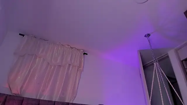 miss  charlotte7 online show from April 13, 2:26 am