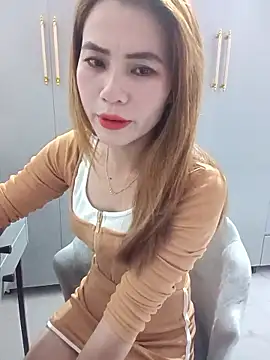 Snapshot of Llabi2k chatting on January 18, 4:54 pm Llabi2k online show from January 18, 4:54 pm