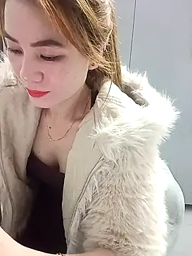 Snapshot of Llabi2k chatting on January 13, 11:36 am Llabi2k online show from January 13, 11:36 am