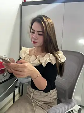 Llabi2k online show from March 7, 7:30 pm