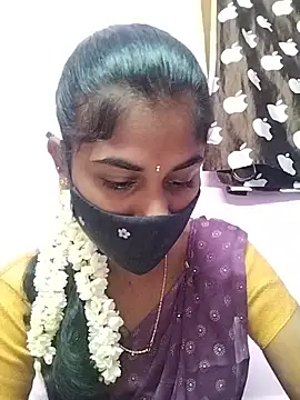 Tamil Hot RoyalQueen online show from April 9, 3:40 pm
