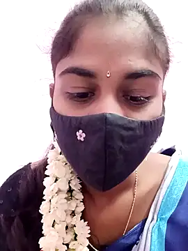 Tamil Hot RoyalQueen online show from May 6, 10:30 am