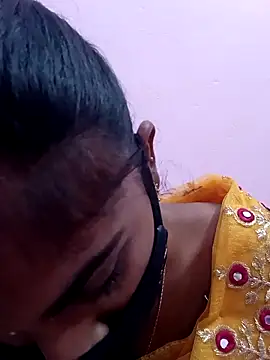 Tamil Hot RoyalQueen online show from May 9, 4:10 pm