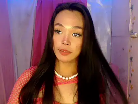 Snapshot of mariadeluxe chatting on April 7, 9:27 pm mariadeluxe online show from April 7, 9:27 pm