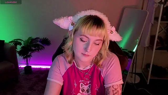 Roziett Belle online show from March 19, 9:20 am