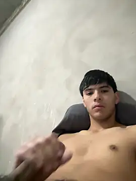 Snapshot of josee_-1 chatting on June 1, 1:11 pm josee -1 online show from June 1, 1:11 pm