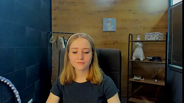 DonnaCole online show from May 21, 9:17 am