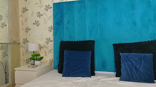 AnyaHappiness online show from March 24, 6:02 am