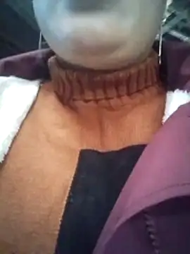 LingLing002 online show from January 13, 12:47 am