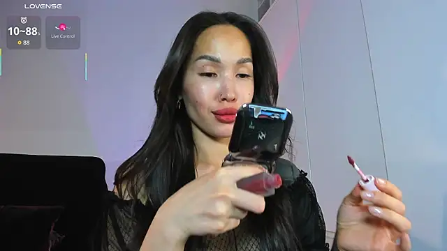Snapshot of your_asian_dream chatting on July 16, 5:54 pm your asian dream online show from July 16, 5:54 pm