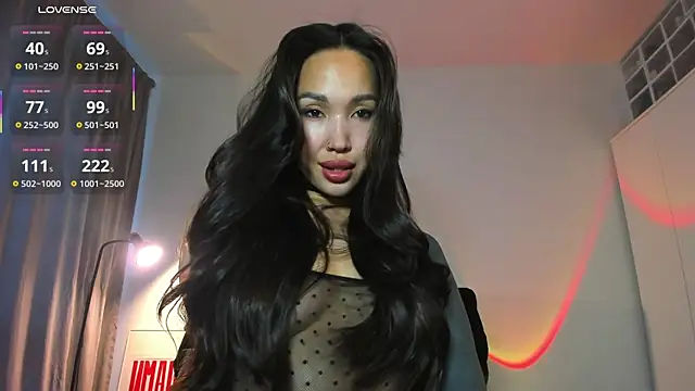 Snapshot of your_asian_dream chatting on July 17, 5:43 pm your asian dream online show from July 17, 5:43 pm