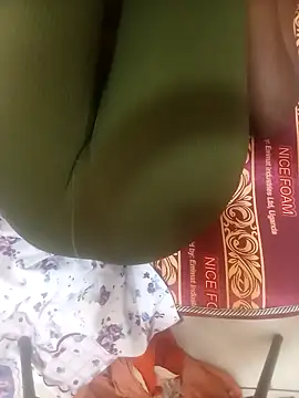 PatriciaVen online show from March 13, 5:12 am