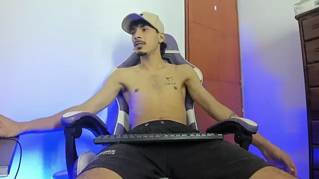 Yankees xxx online show from March 28, 12:17 pm