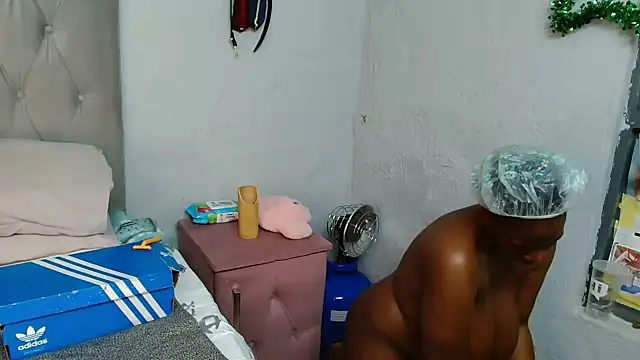 Snapshot of MelowD_2 chatting on June 12, 2:59 pm MelowD 2 online show from June 12, 2:59 pm