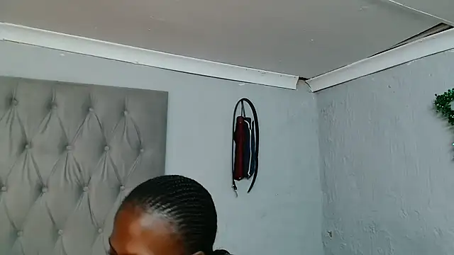 Snapshot of MelowD_2 chatting on June 15, 1:33 pm MelowD 2 online show from June 15, 1:33 pm