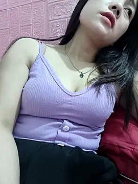 Ngocmai lazdy online show from April 21, 3:07 pm