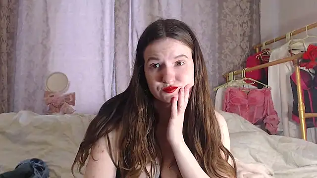 RileySteeele online show from April 23, 9:49 am