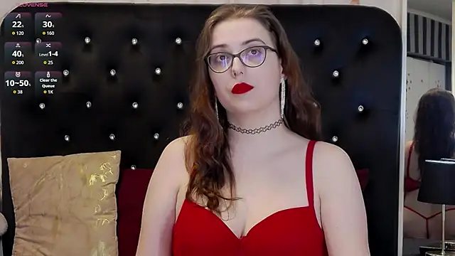 JulieAnnX online show from April 18, 6:38 am