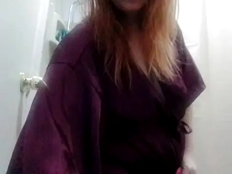 Snapshot of Annafun321 chatting on February 11, 2:39 pm Annafun321 online show from February 11, 2:39 pm