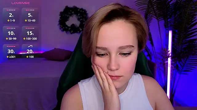 Ellie Heavenly online show from January 18, 8:29 am