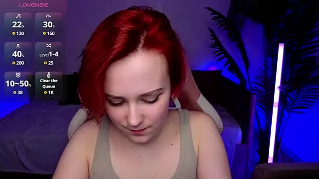 Ellie Heavenly online show from April 2, 8:32 am