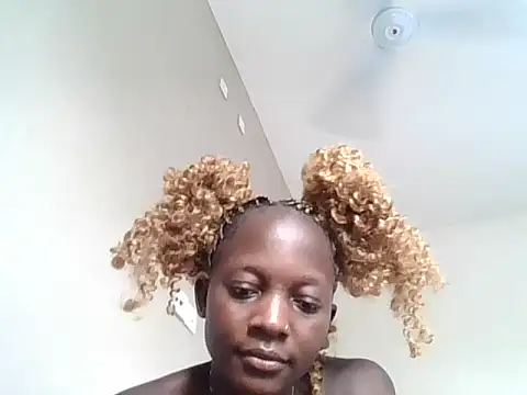 PrettyMesss online show from January 13, 6:06 am