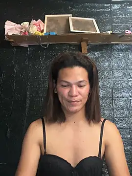 Snapshot of HugeAgatha chatting on February 23, 7:09 am HugeAgatha online show from February 23, 7:09 am