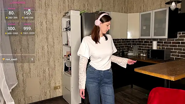 Snapshot of ChrisAmott chatting on February 19, 4:26 pm ChrisAmott online show from February 19, 4:26 pm