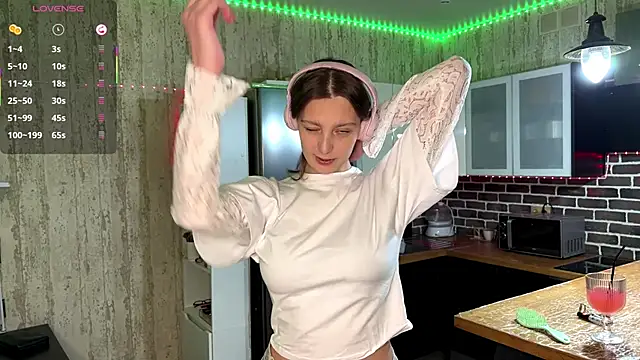 Snapshot of ChrisAmott chatting on February 2, 4:06 pm ChrisAmott online show from February 2, 4:06 pm