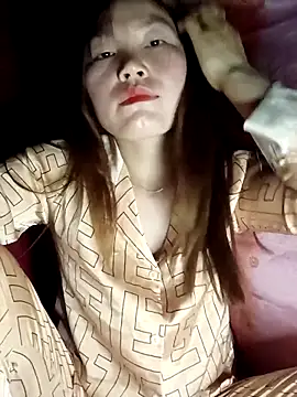 natra0033 online show from April 13, 9:19 pm