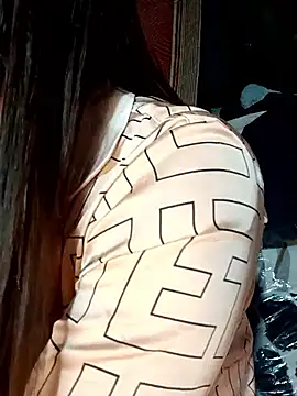 natra0033 online show from February 25, 12:49 pm