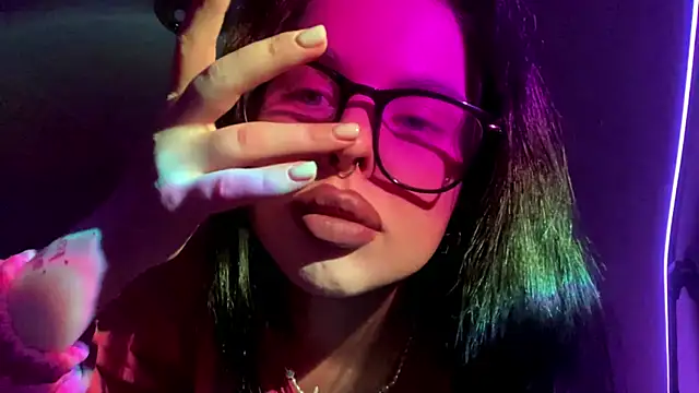 Snapshot of AkilahMilke chatting on January 13, 4:33 pm AkilahMilke online show from January 13, 4:33 pm