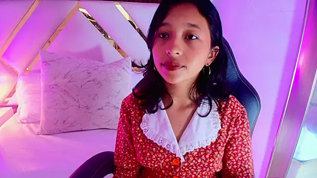 Snapshot of Real_virgin_Pussy chatting on June 7, 11:48 am Real virgin Pussy online show from June 7, 11:48 am