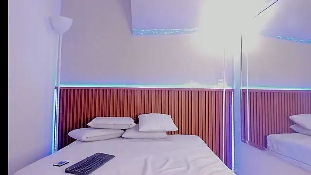 Snapshot of Moretti_Sofia chatting on January 14, 12:09 pm Moretti Sofia online show from January 14, 12:09 pm