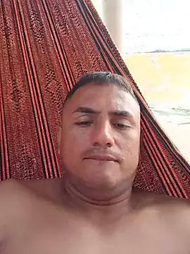 Snapshot of knox_zeque chatting on July 12, 1:34 pm knox zeque online show from July 12, 1:34 pm