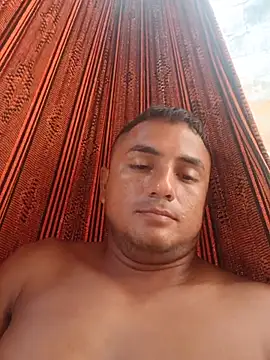 Snapshot of knox_zeque chatting on July 15, 11:28 am knox zeque online show from July 15, 11:28 am