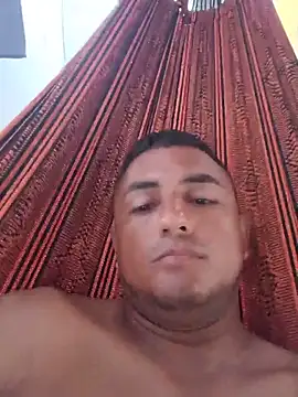 Snapshot of knox_zeque chatting on June 21, 11:27 am knox zeque online show from June 21, 11:27 am