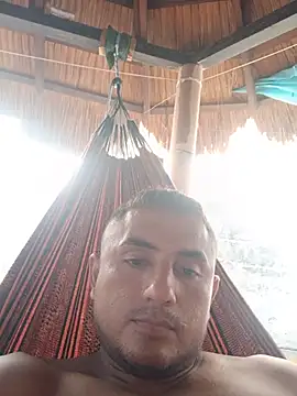 Snapshot of knox_zeque chatting on July 17, 12:57 pm knox zeque online show from July 17, 12:57 pm