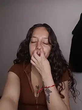 AlexxaAndRileyy online show from March 7, 2:44 pm