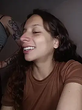 Snapshot of AlexxaAndRileyy chatting on February 27, 3:12 pm AlexxaAndRileyy online show from February 27, 3:12 pm