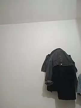 AlexxaAndRileyy online show from March 25, 3:44 pm