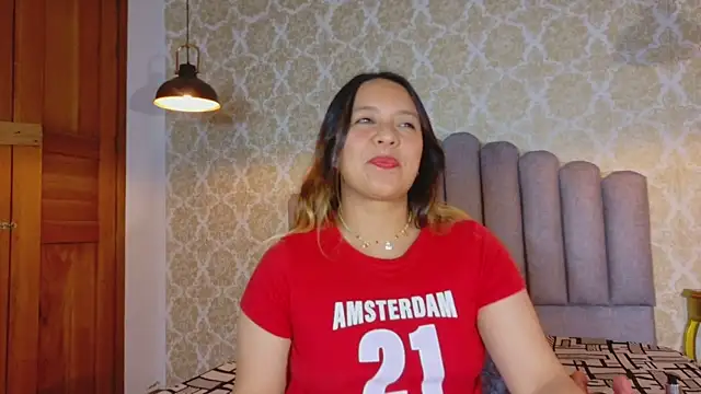 Snapshot of sami_1_8 chatting on June 6, 8:03 pm sami 1 8 online show from June 6, 8:03 pm