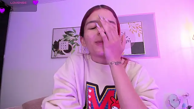 april jones05 online show from March 23, 12:49 pm