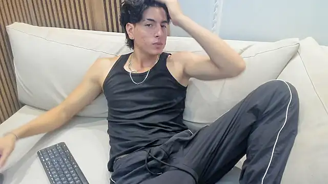 noahx valko online show from March 4, 5:15 am