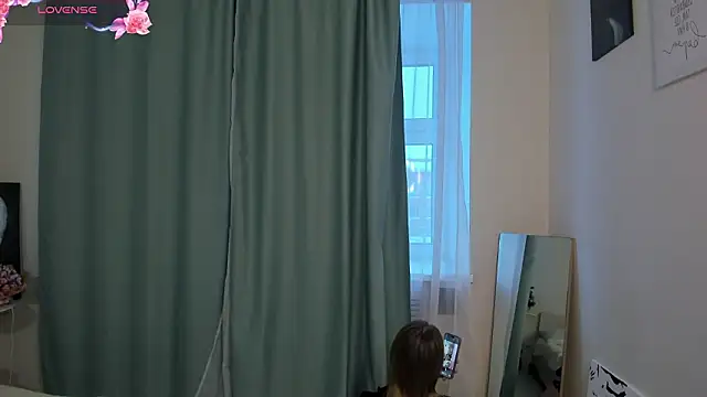 EmmaStoneWants online show from February 17, 4:54 am