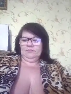 NysiOlsen online show from March 14, 2:34 pm